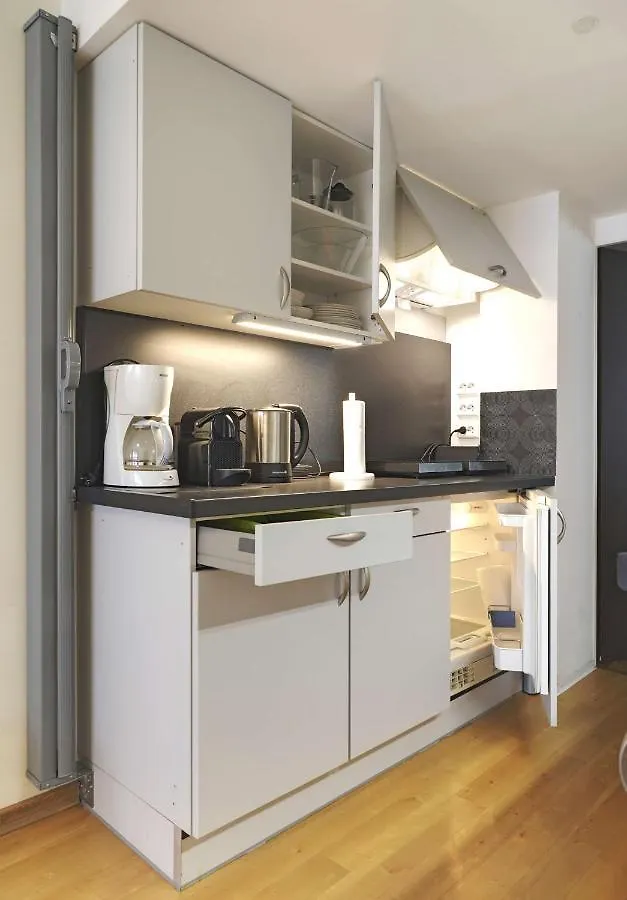 City-Apartment 65qm 2-Schlafzimmer WLAN Nichtraucher Parken Düsseldorf