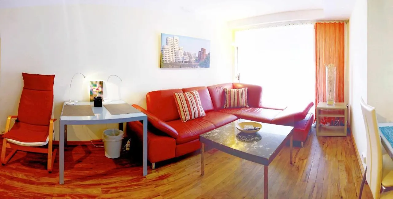 Apartment City-Apartment 65qm 2-Schlafzimmer WLAN Nichtraucher Parken Düsseldorf