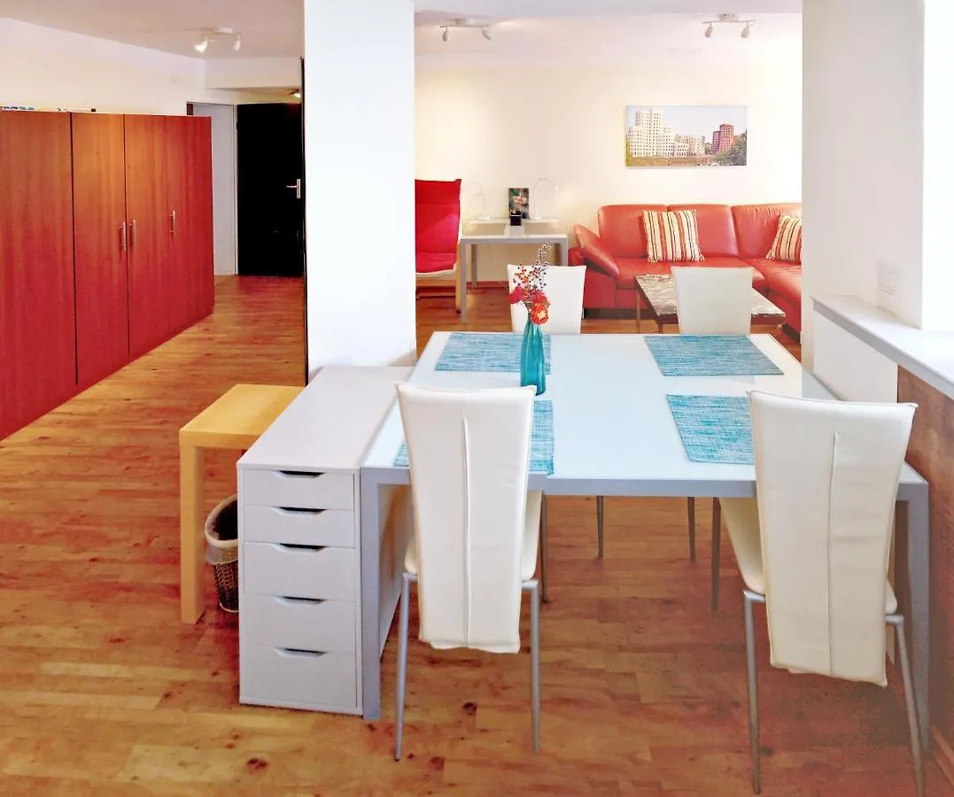 City-Apartment 65Qm 2-Schlafzimmer Wlan Nichtraucher Parken Dusseldorf
